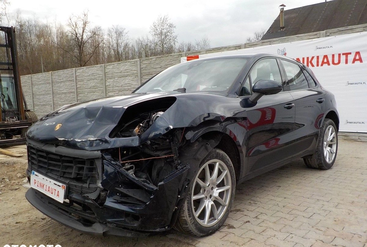 Porsche Macan cena 86900 przebieg: 104563, rok produkcji 2017 z Ożarów Mazowiecki małe 631